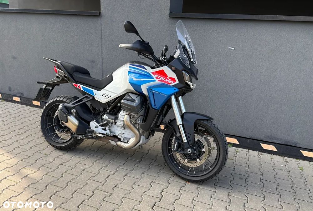 Moto Guzzi Stelvio