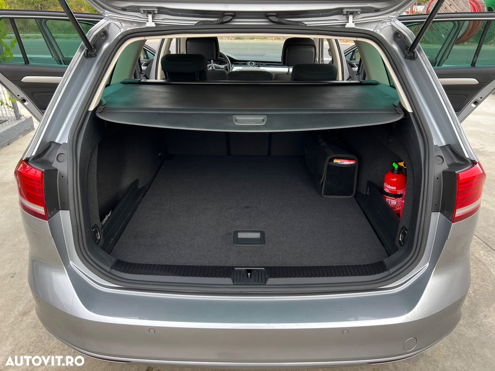 Volkswagen Passat 2.0 TDI DSG Trendline - 4