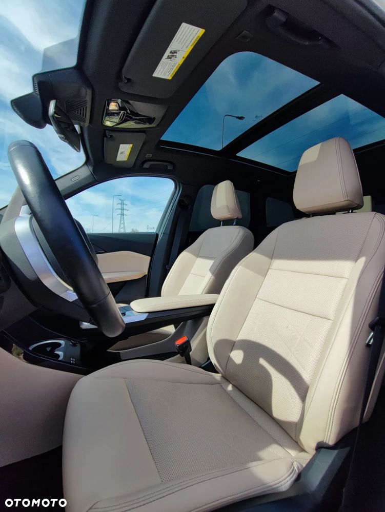 BMW X1 - 24