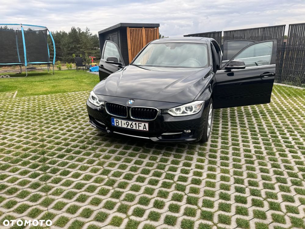 BMW Seria 3 335i Sport Line - 16