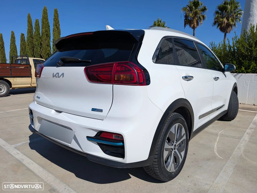 Kia e-Niro Vision - 23