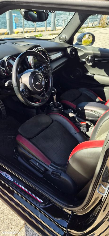 MINI John Cooper Works - 7