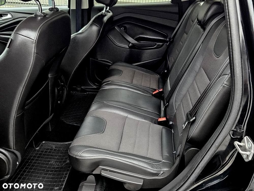 Ford Kuga 2.0 TDCi 4x4 Titanium - 22
