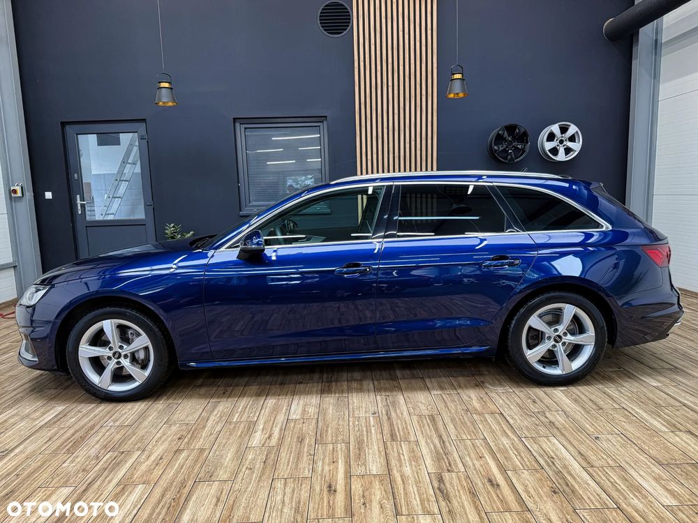 Audi A4 Avant 40 TFSI S tronic - 11