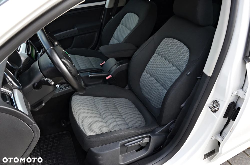 Skoda Superb 2.0 TDI Comfort - 28