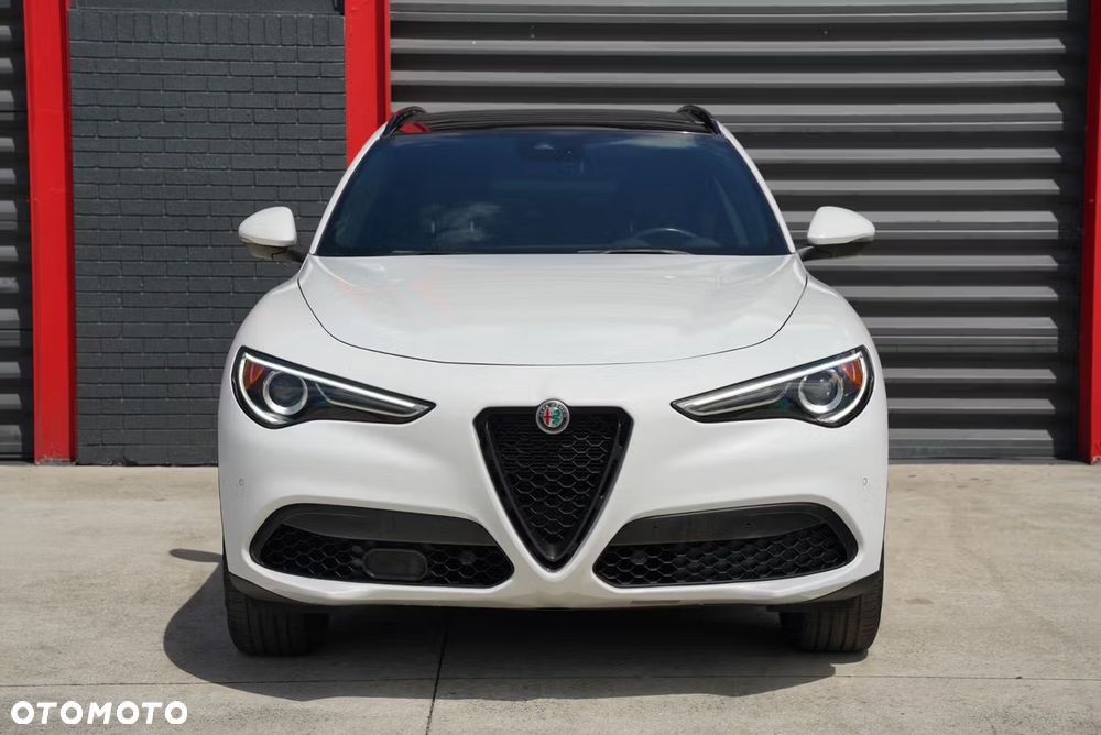 Alfa Romeo Stelvio - 3