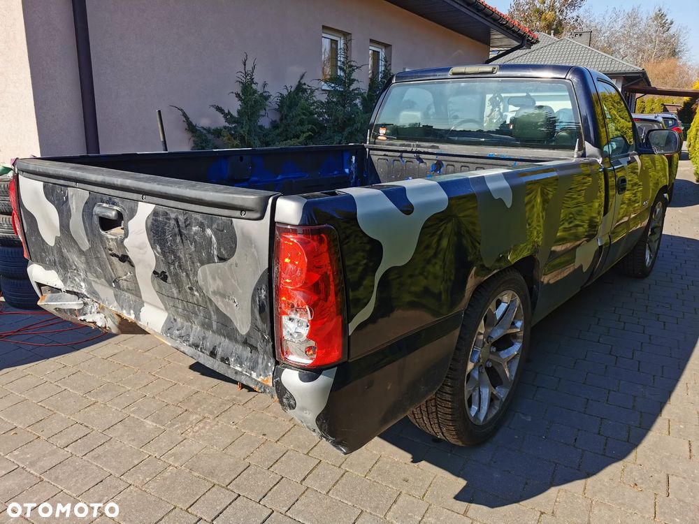 Chevrolet Silverado - 9