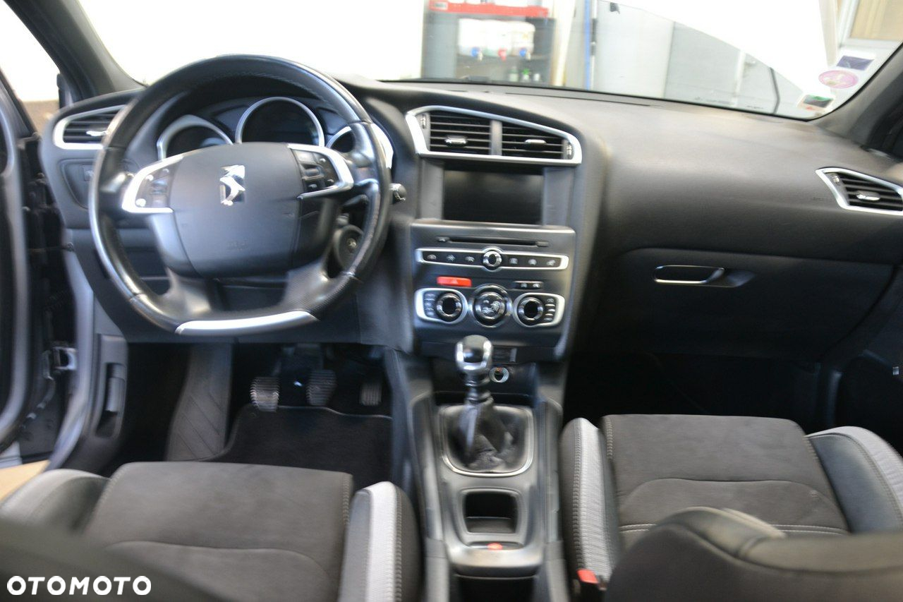 DS Automobiles DS 4 - 16