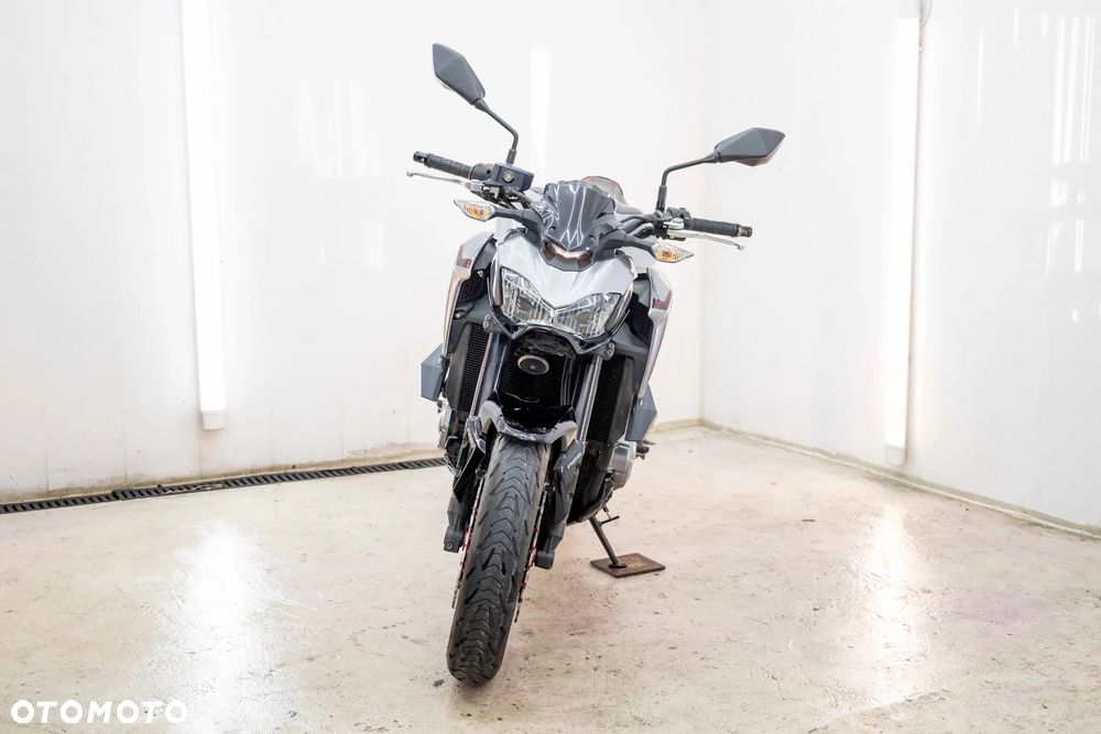 Kawasaki Z 900 - 3
