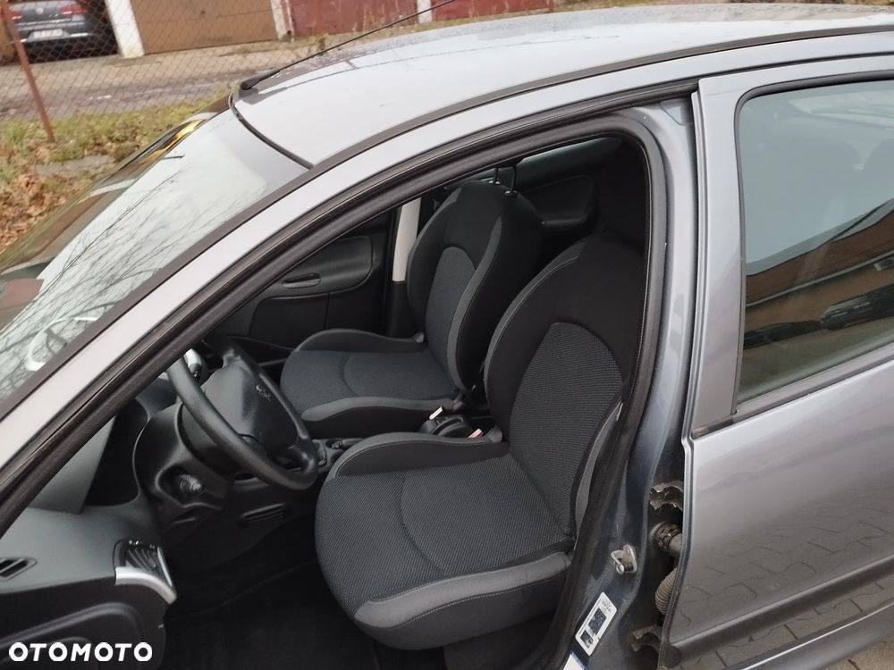 Peugeot 206 plus 1.1 Presence - 29