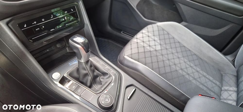 Volkswagen Tiguan 2.0 TDI SCR 4Mot R-Line DSG - 27