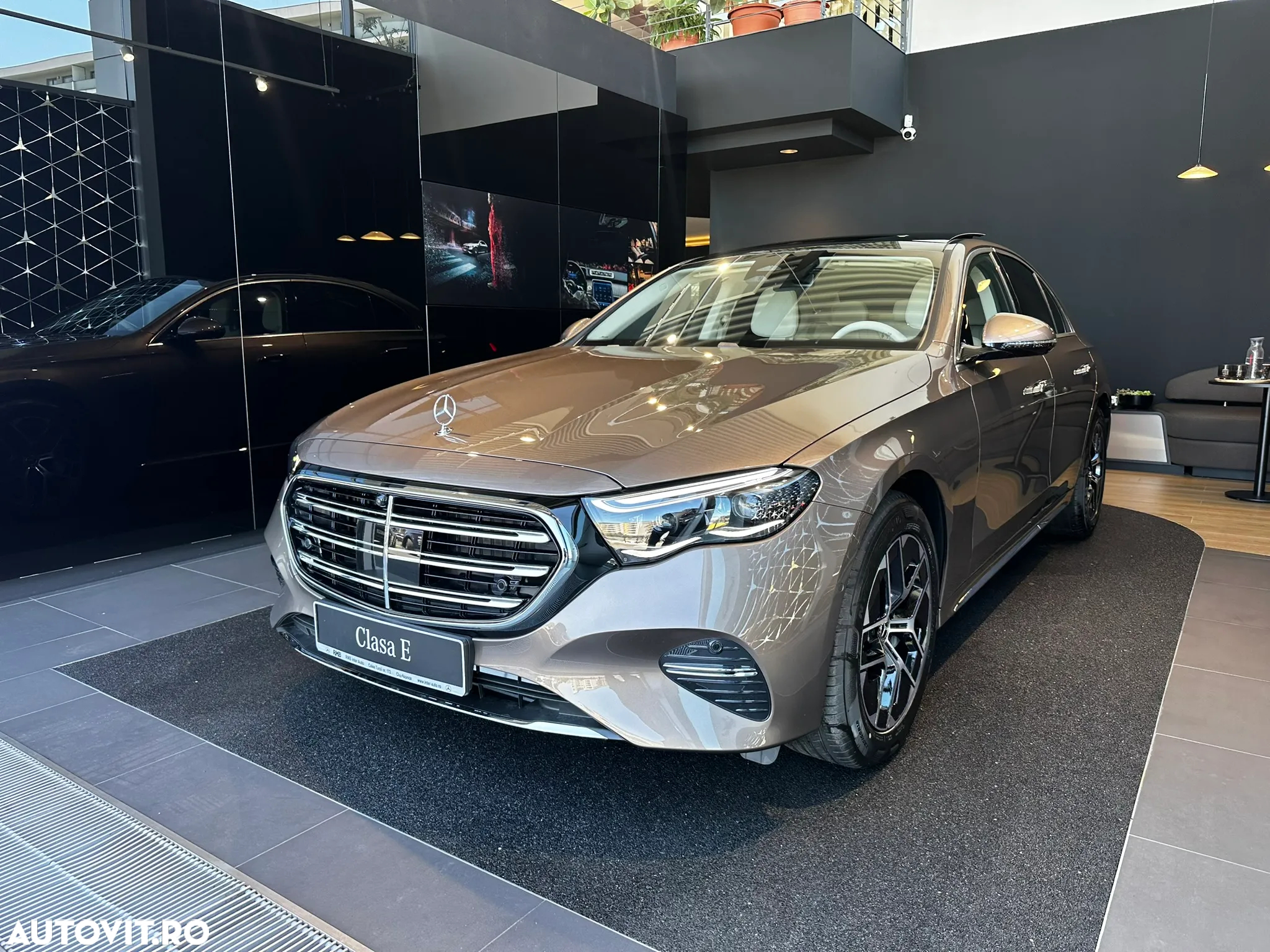 Mercedes-Benz E 220 d MHEV 4MATIC Aut. - 3