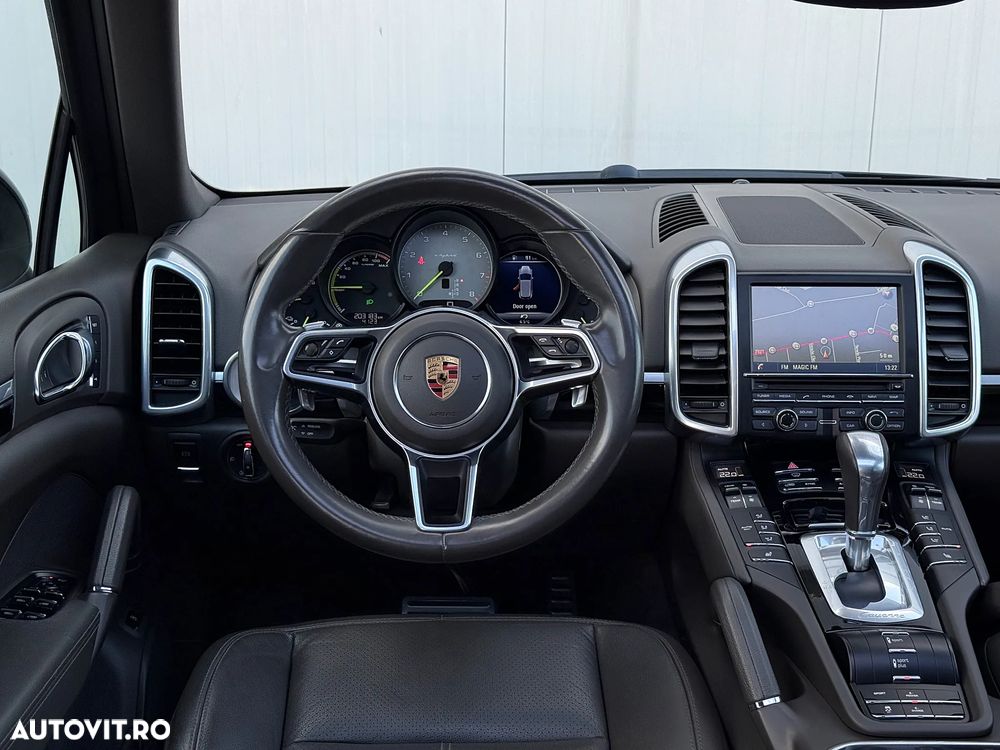 Porsche Cayenne S E-Hybrid Platinum Edition - 19