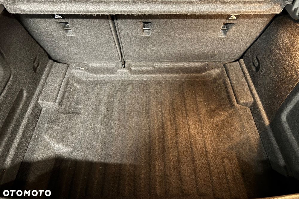 Opel Astra 1.2 T Edition S&S - 29