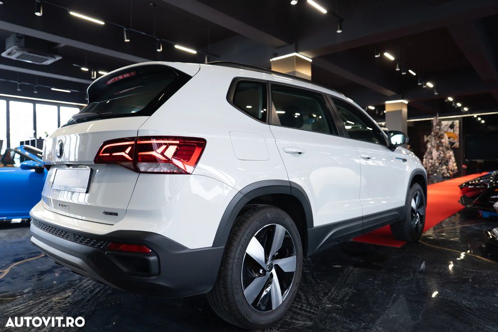 Volkswagen Taos - 23