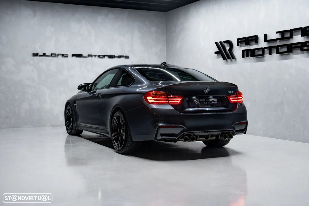 BMW M4 Auto - 13
