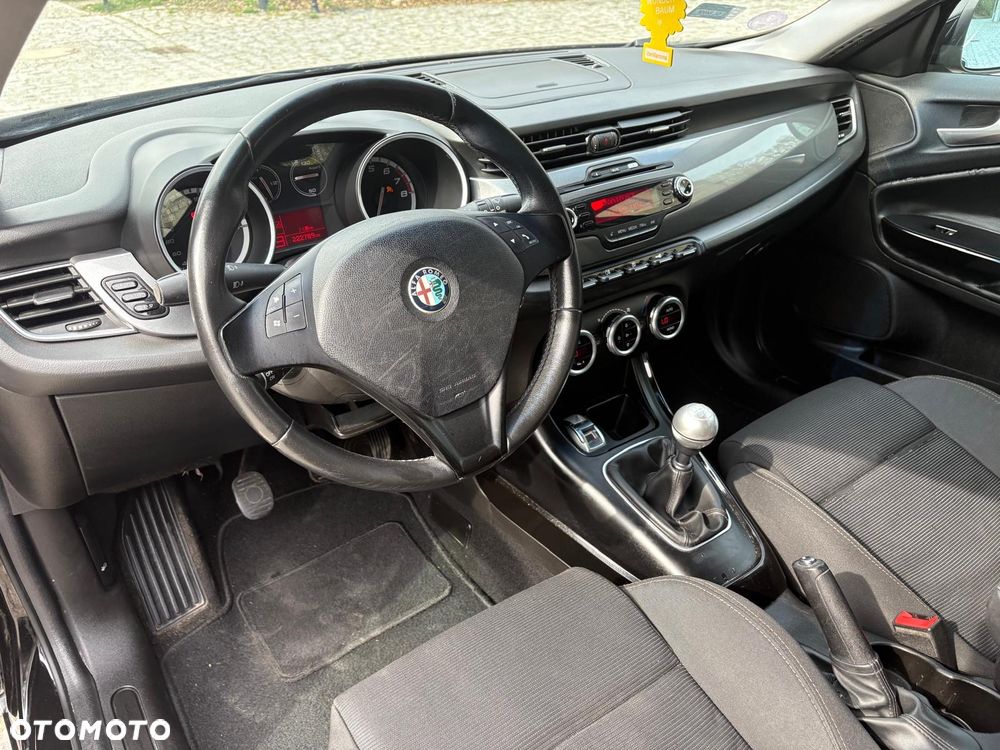 Alfa Romeo Giulietta - 2