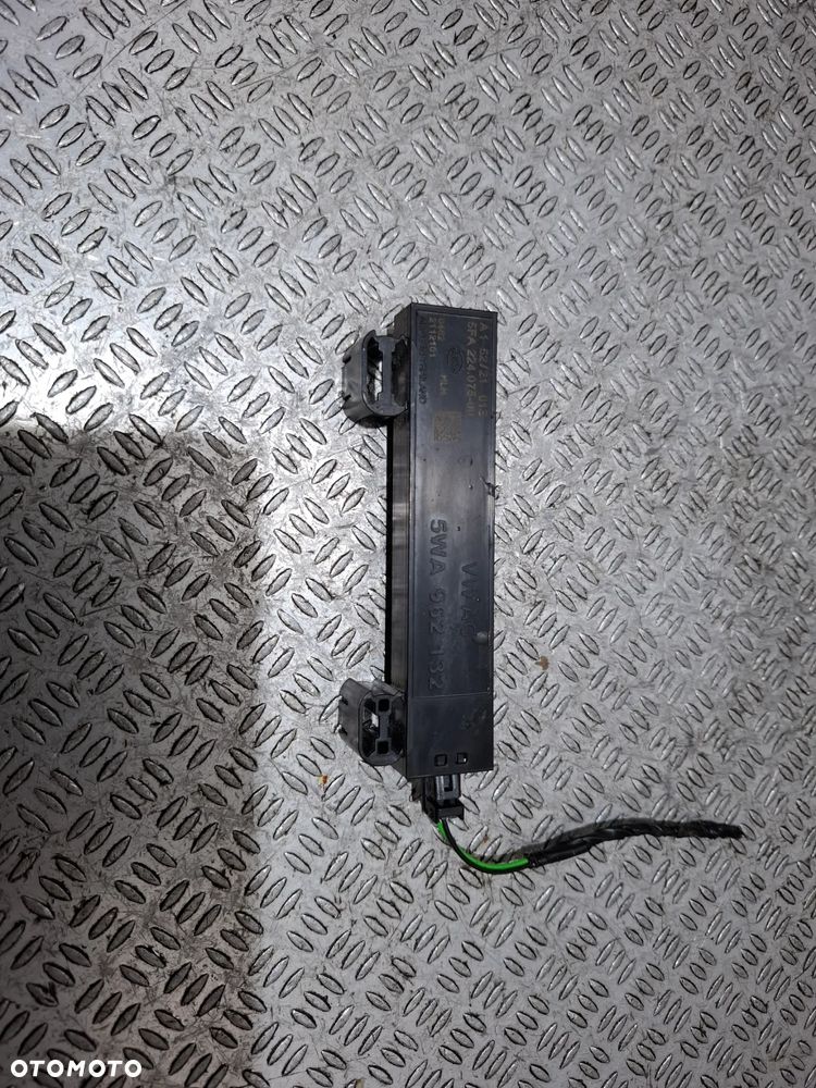 Wzmacniacz anteny Audi A3 R 2022 5WA962132 - 1