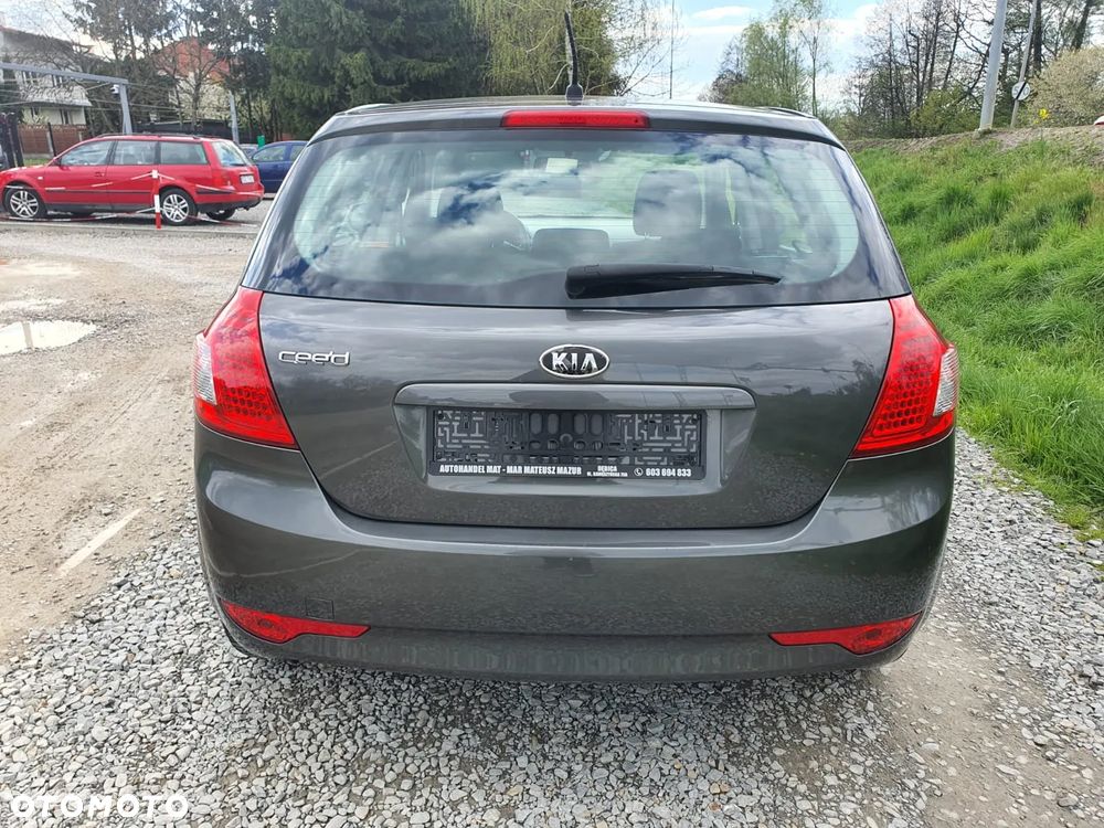 Kia Ceed 1.6 CVVT Vision - 10