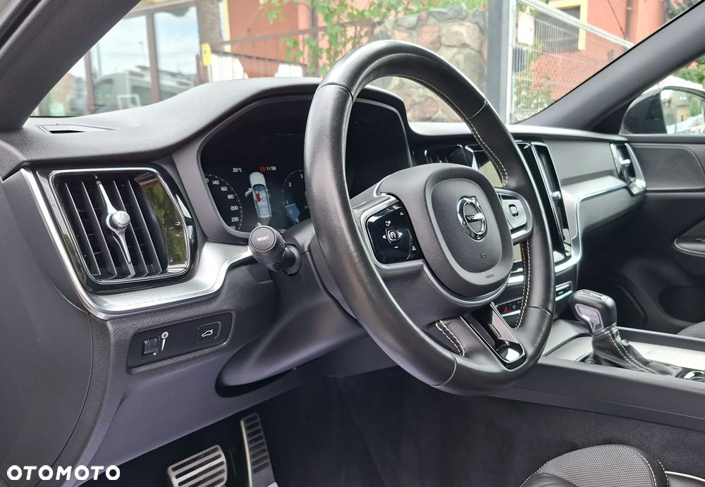 Volvo V60 D3 Geartronic RDesign - 27