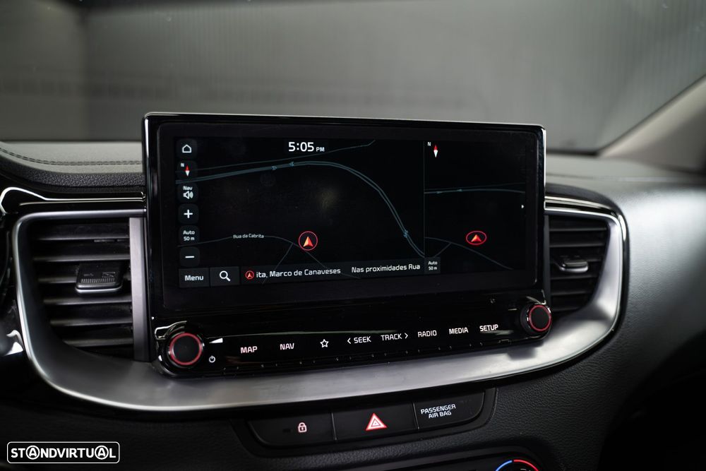 Kia XCeed 1.6 CRDi MHEV Drive - 33