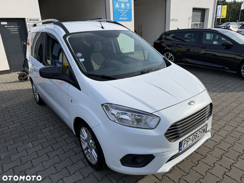 Ford Courier