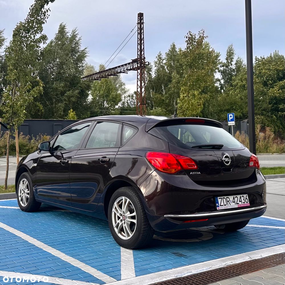 Opel Astra 1.6 Style - 4