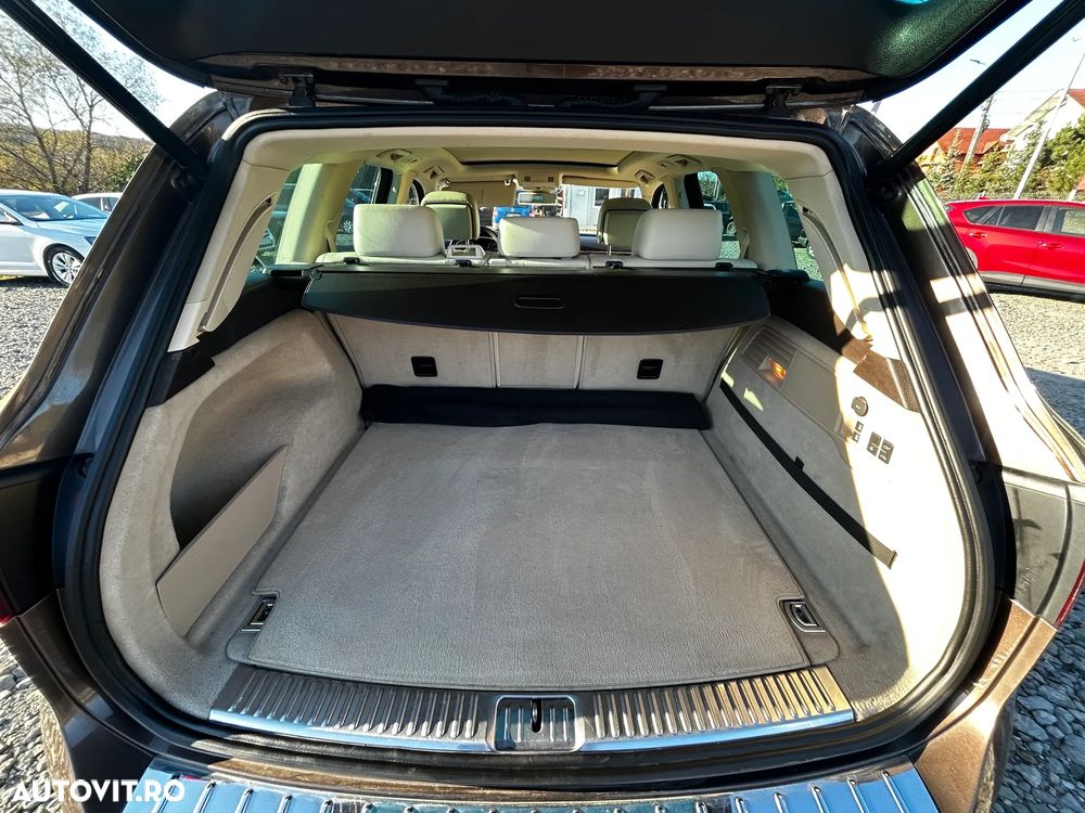 Volkswagen Touareg - 5