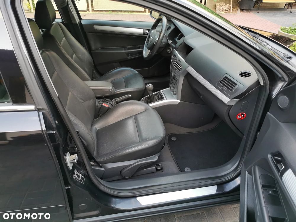 Opel Astra 1.8 Sport - 15