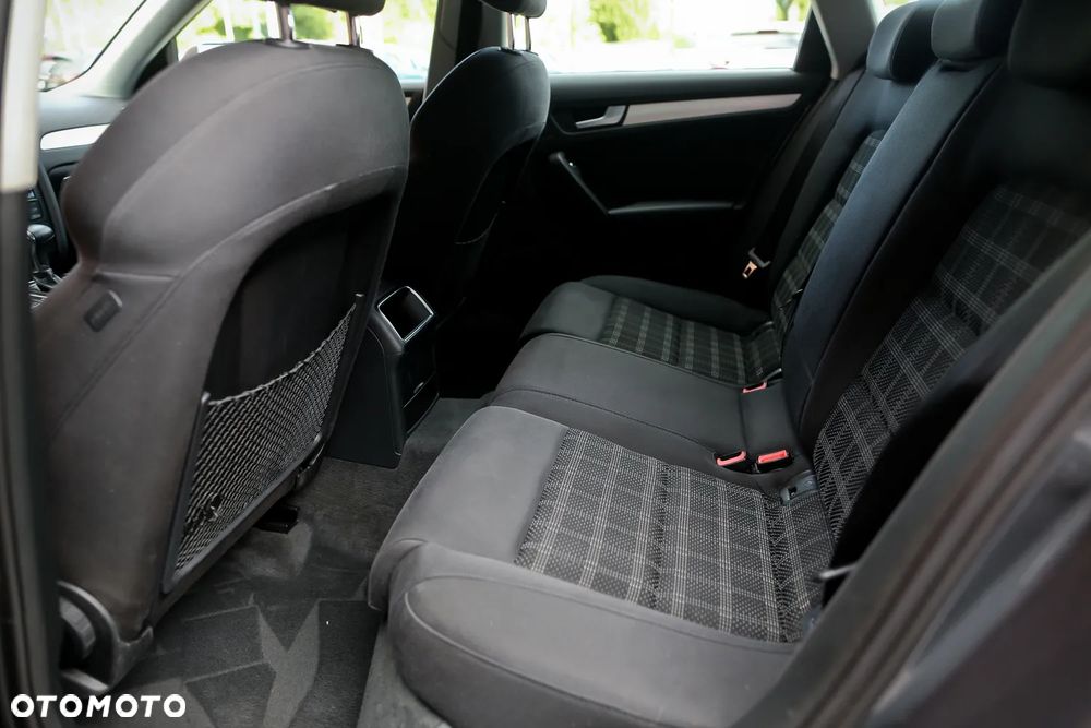 Audi A4 Avant 2.0 TDI DPF quattro S tronic S line Sportpaket - 21