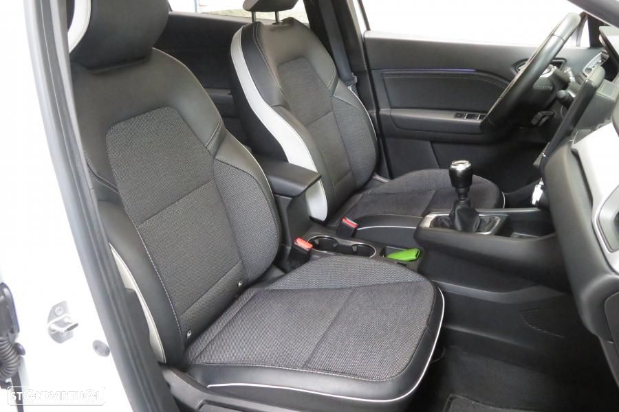 Renault Captur 1.0 TCe Techno Bi-Fuel - 14
