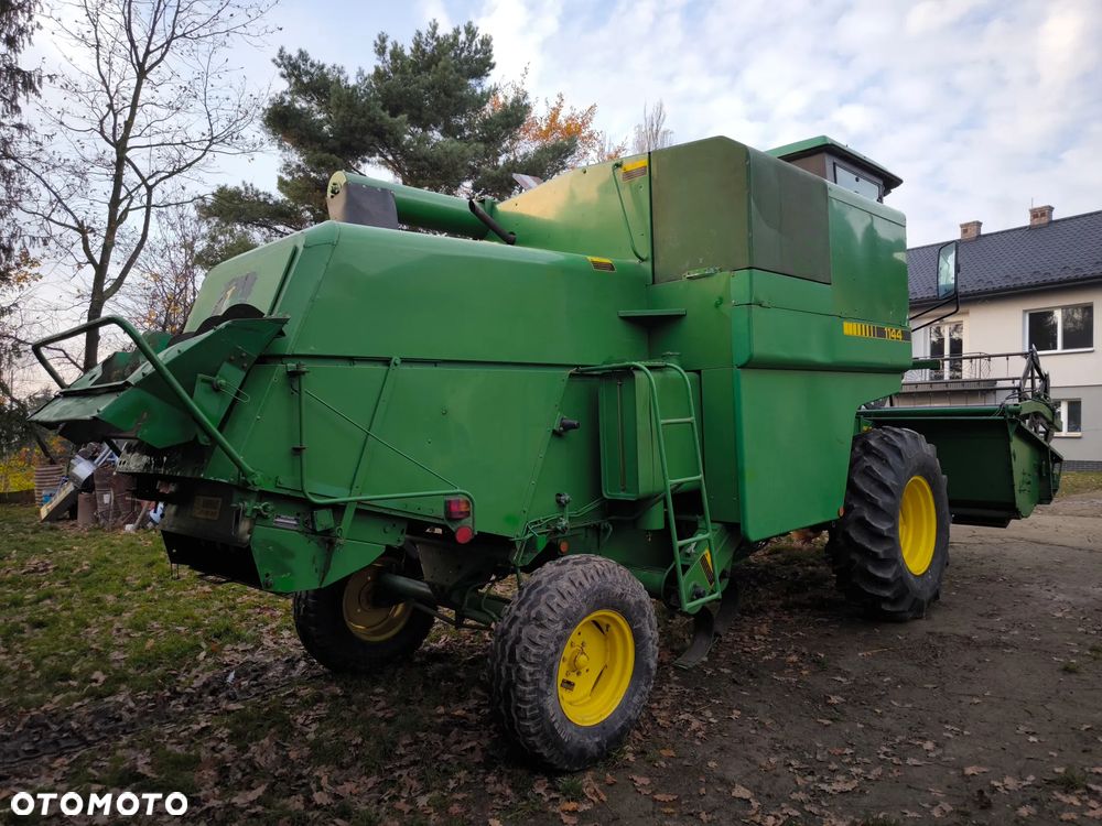 John Deere 1144 - 4