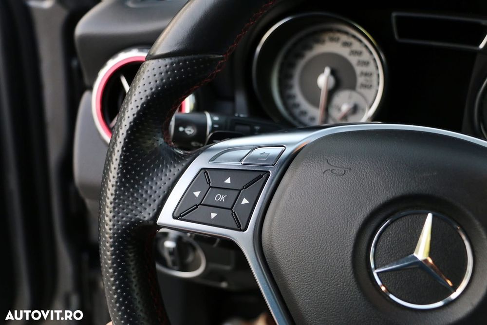 Mercedes-Benz GLA 220 CDI 4MATIC 7G-DCT AMG Line - 21