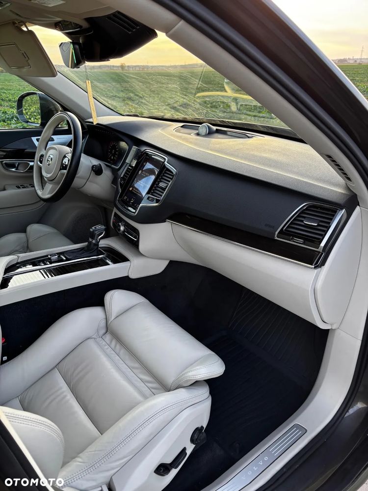 Volvo XC 90 T6 AWD Momentum 7os - 10