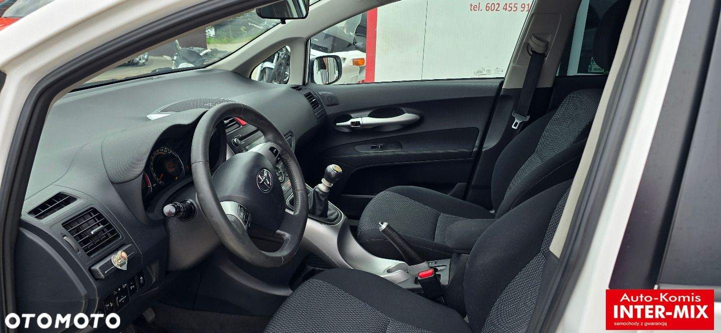 Toyota Auris - 8