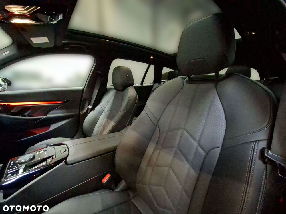 BMW Seria 5 - 13