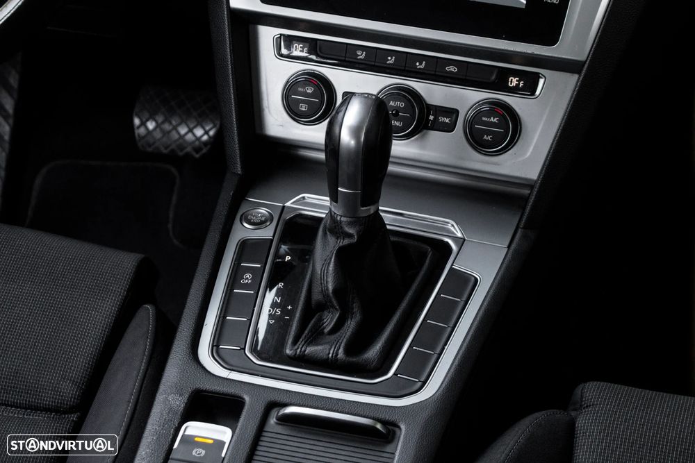 VW Passat Variant 1.6 TDI (BlueMotion ) DSG Comfortline - 37