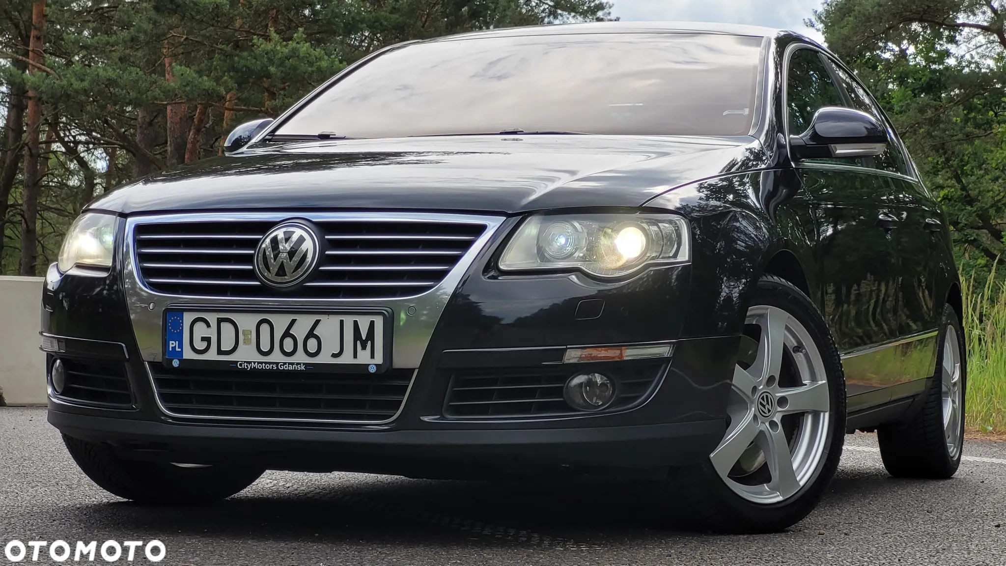 Volkswagen Passat 3.2 V6 FSI 4Mot Highline DSG - 2