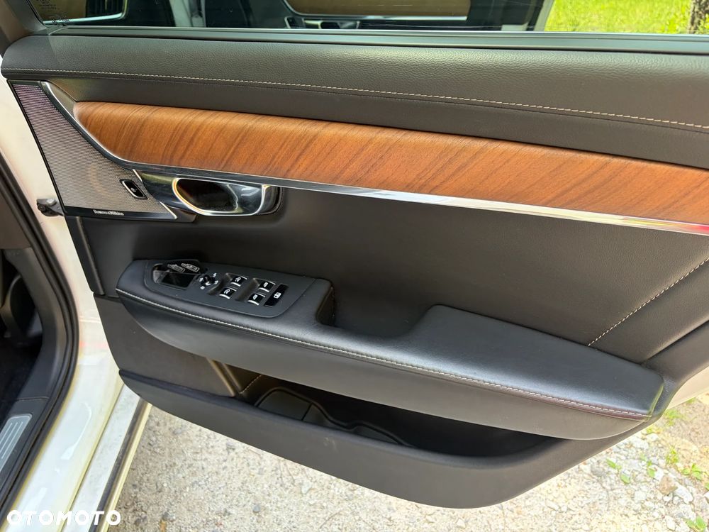 Volvo S90 T8 AWD Plug-In Hybrid Inscription - 19