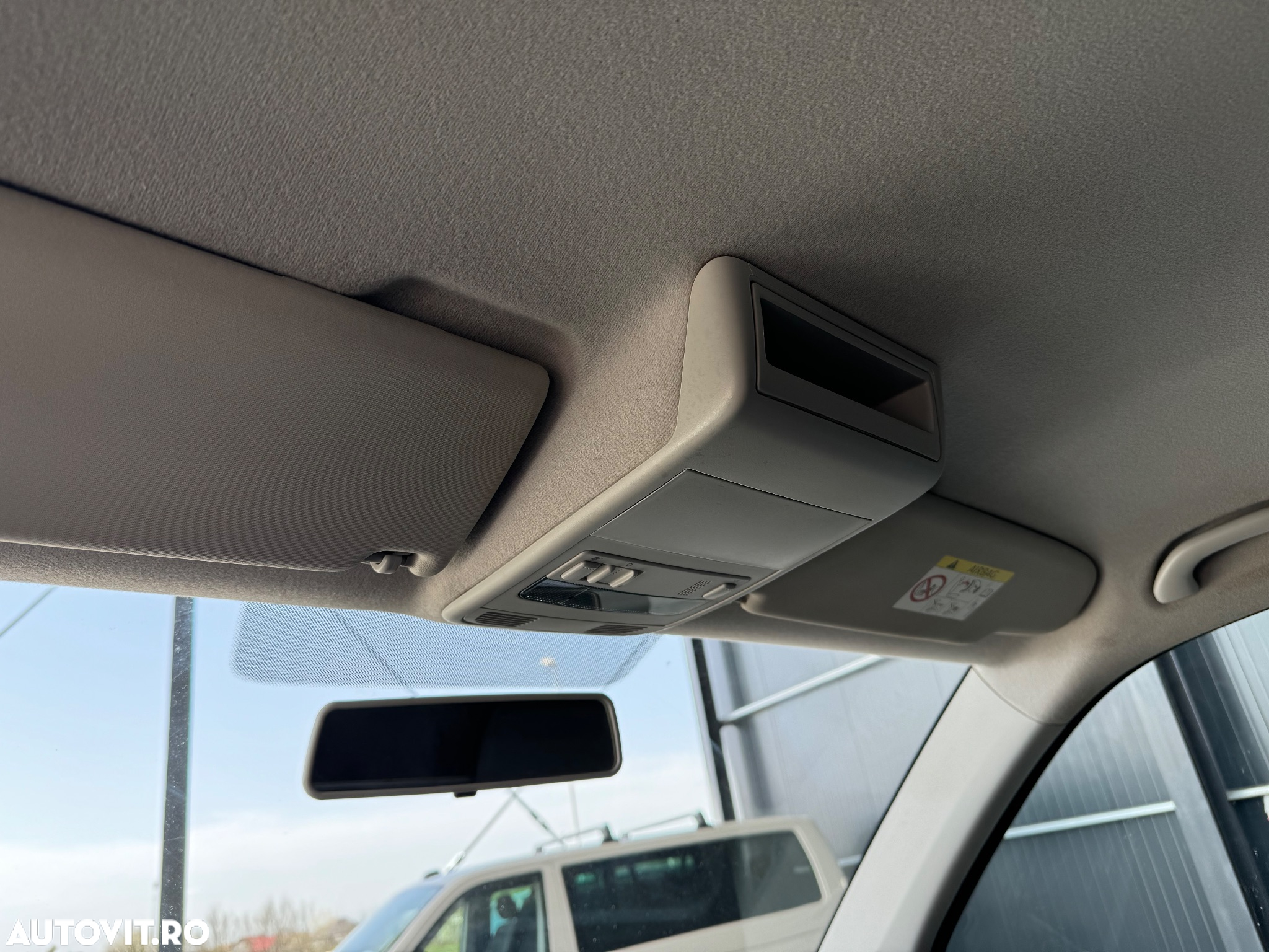 Volkswagen Transporter - 17