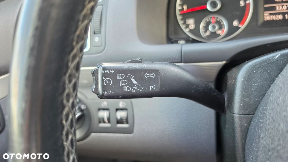 Volkswagen Touran 2.0 TDI DPF DSG Comfortline - 17