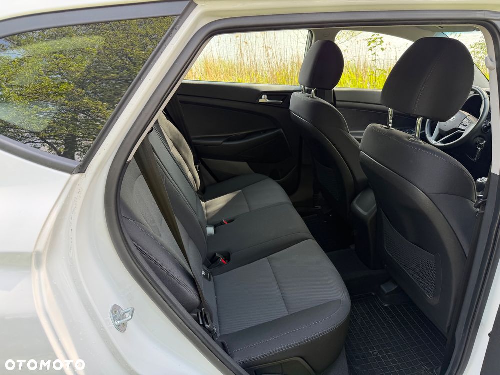 Hyundai Tucson 1.6 GDi 2WD Select - 10