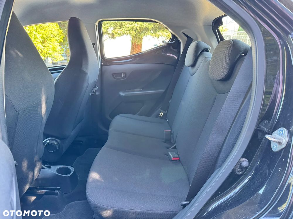 Toyota Aygo x-cite - 16