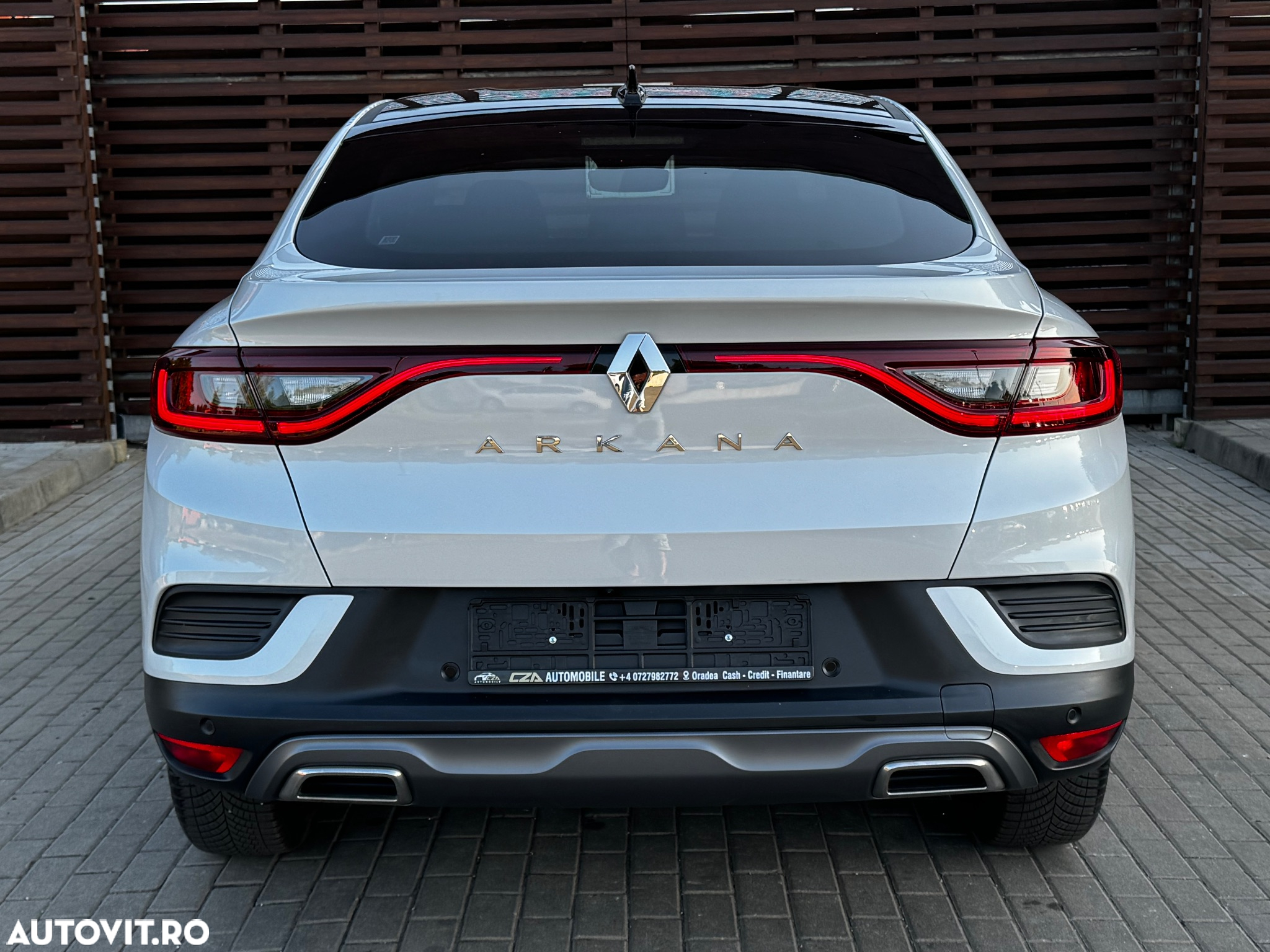 Renault Arkana TCe 140 EDC R.S. LINE - 12