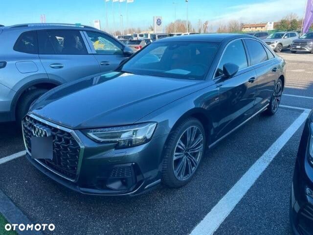 Audi A8 - 2