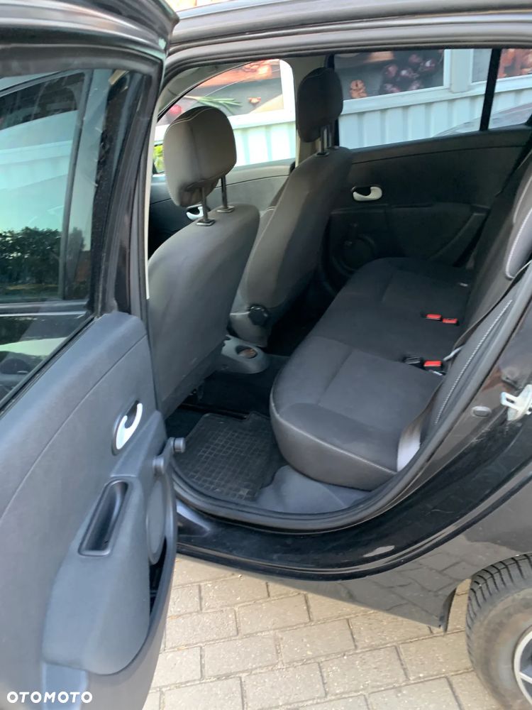 Renault Clio 1.2 16V Alize - 6