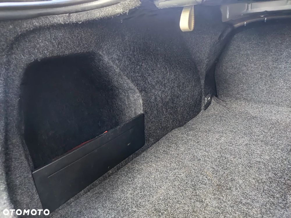 Volkswagen Passat 2.0 TDI DPF Comfortline - 17