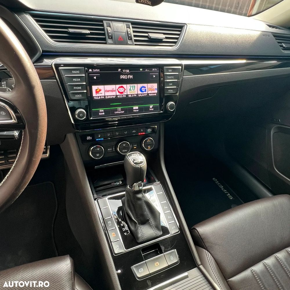 Skoda Superb 2.0 TDI DSG Laurin & Klement - 11