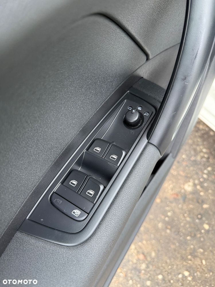 Audi A1 Sportback 1.6 TDI S line edition - 20