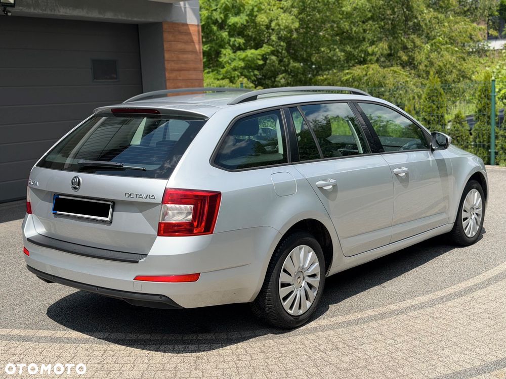 Skoda Octavia - 4